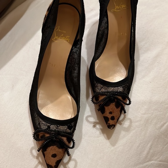 Louboutin lace with animal print with zipper bows. Beautiful shoes. Runs narrow. - Picture 2 of 10